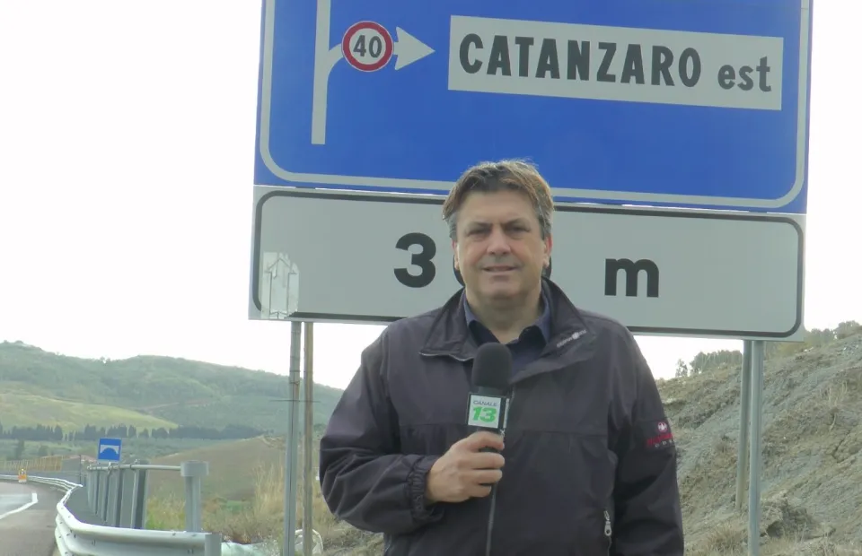 “Catanzaro e dintorni” su VideoCalabria: quel fenomeno incivile e assurdo dell'abbandono di rifiuti per strada!