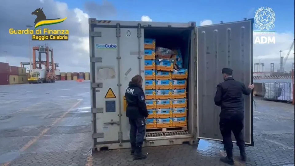 Sequestrati al porto di Gioia Tauro 27 kg di cocaina purissima