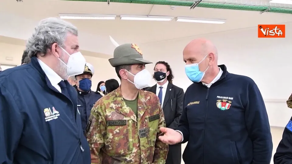 Vaccini anti-Covid, Figliuolo: «A maggio almeno 16 milioni di dosi» (VIDEO)