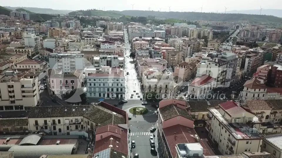 PD Crotone: «Piazza Pitagora non si archivia con una riga»