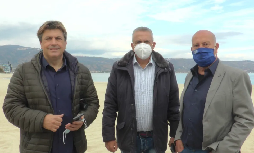 “Catanzaro e dintorni” su VideoCalabria: sul lungomare di Soverato per parlare di barche in legno e turismo