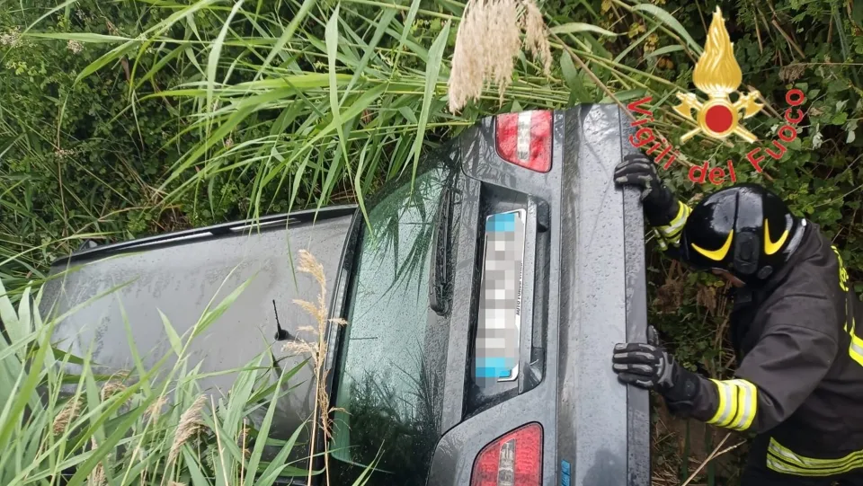 Incidente stradale a Lattarico: due i feriti, di cui uno grave