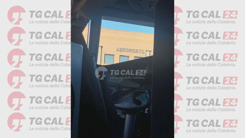 Disagi sul Crotone-Roma: 18 passeggeri rimangono a terra