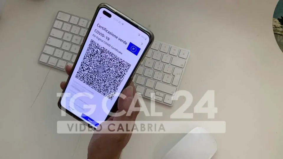 Cosenza, sospesi sei dipendenti dell'Asp che non hanno il green pass
