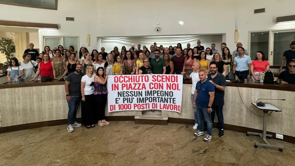 Abramo CC: i lavoratori in sciopero chiedono la presenza di Occhiuto