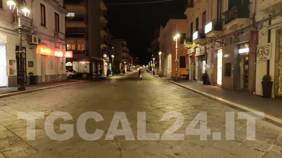 Crotone, prolungata la chiusura ai pedoni sul corso cittadino e sul lungomare