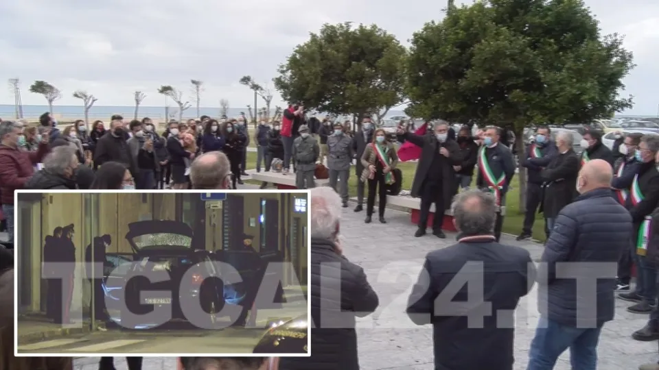 VIDEO | Cetraro reagisce all'attentato contro il maresciallo D'Ambrosio e scende in piazza
