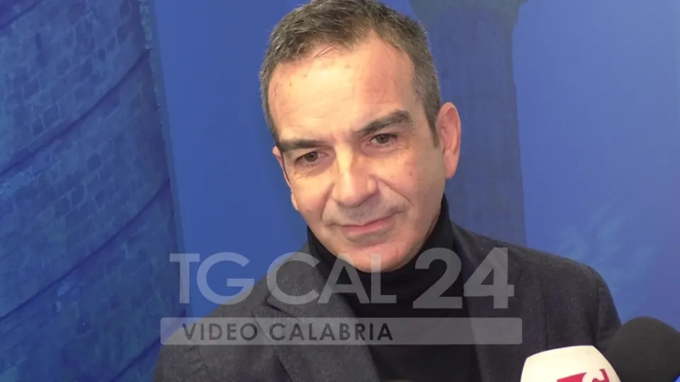 Sanità, Occhiuto: "Buon lavoro ai medici cubani, ma stiamo lavorando per concorsi più attrattivi" (VIDEO)