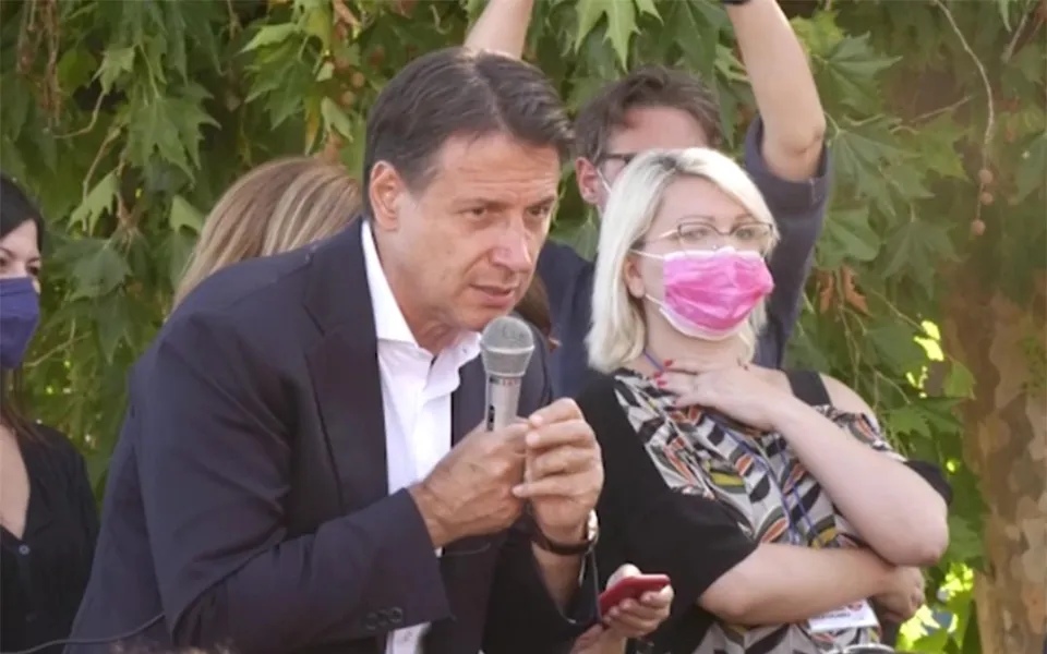 La due giorni di Conte in Calabria: "Con Amalia Bruni una prospettiva alternativa e concreta"