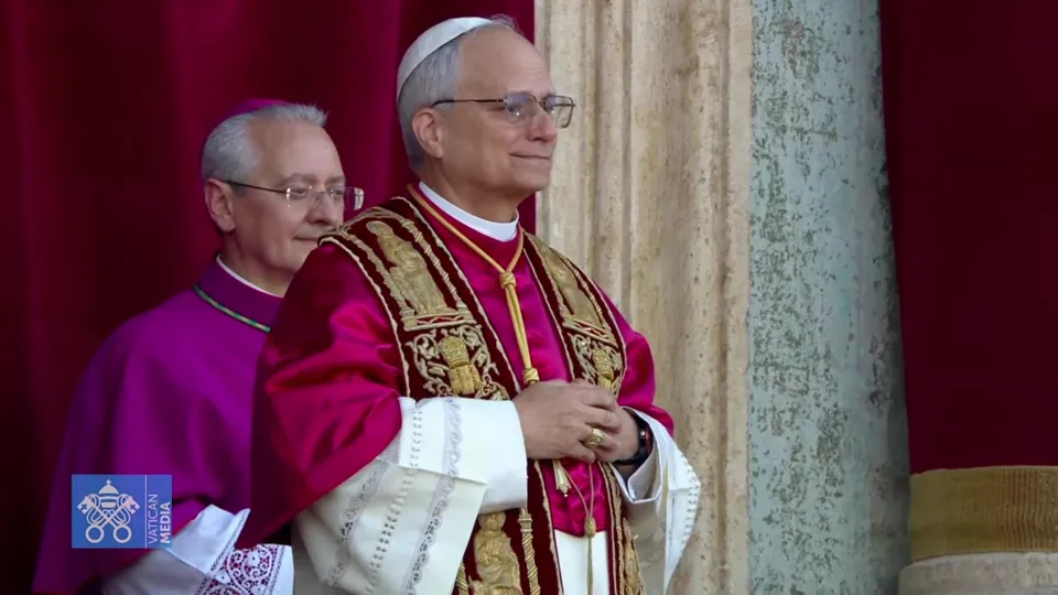 «La pace sia con tutti voi»: le prime parole di Papa Leone XIV