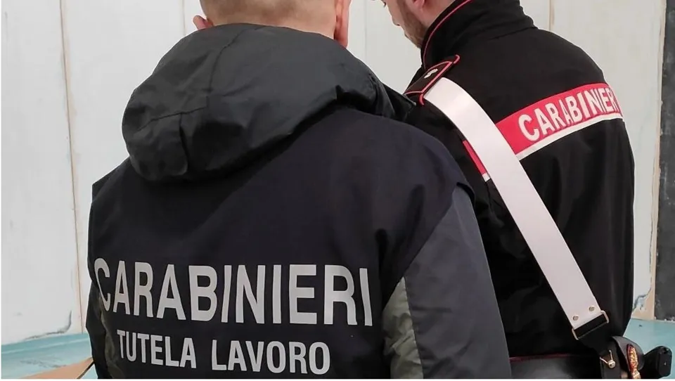 Cantiere edile non in regola a Le Castella, denunciato imprenditore