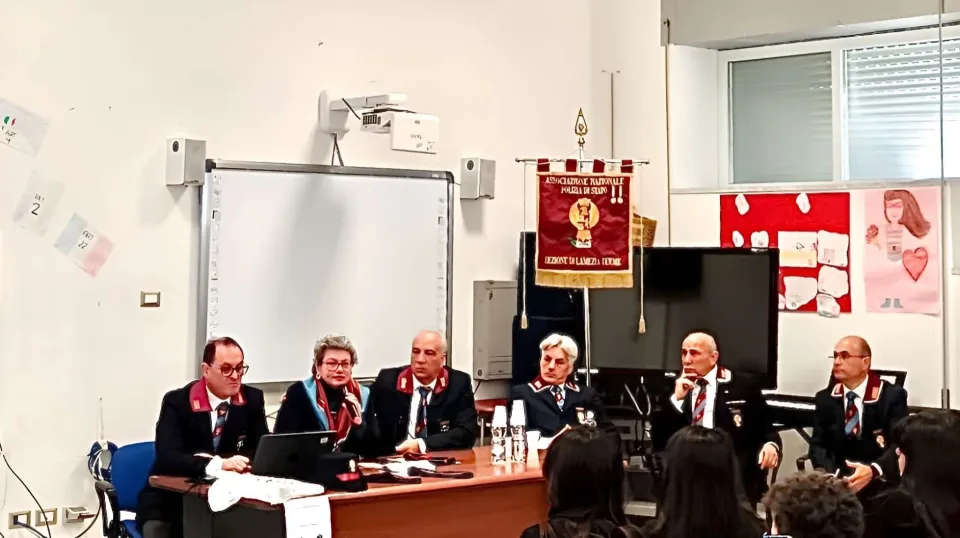 A scuola di legalità con l’Associazione Nazionale Polizia di Stato
