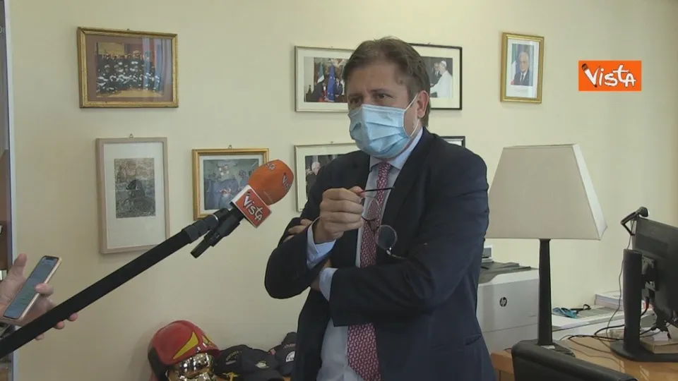 Coronavirus, Sileri: «Auspichiamo vaccino entro la fine dell’anno» (VIDEO)
