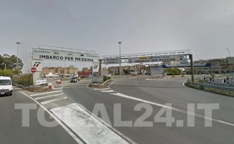 Attesa di oltre due ore per gli imbarchi a Villa San Giovanni