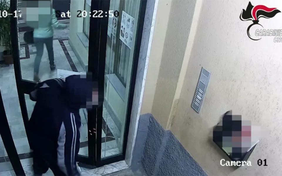 Rapine a Cirò Marina, i Carabinieri arrestano tre persone (Video)