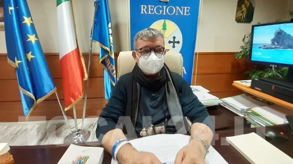 VIDEO | Coronavirus, Spirlì ordina 234 posti Covid dedicati e 10 di Terapia intensiva: pubblicata l'ordinanza