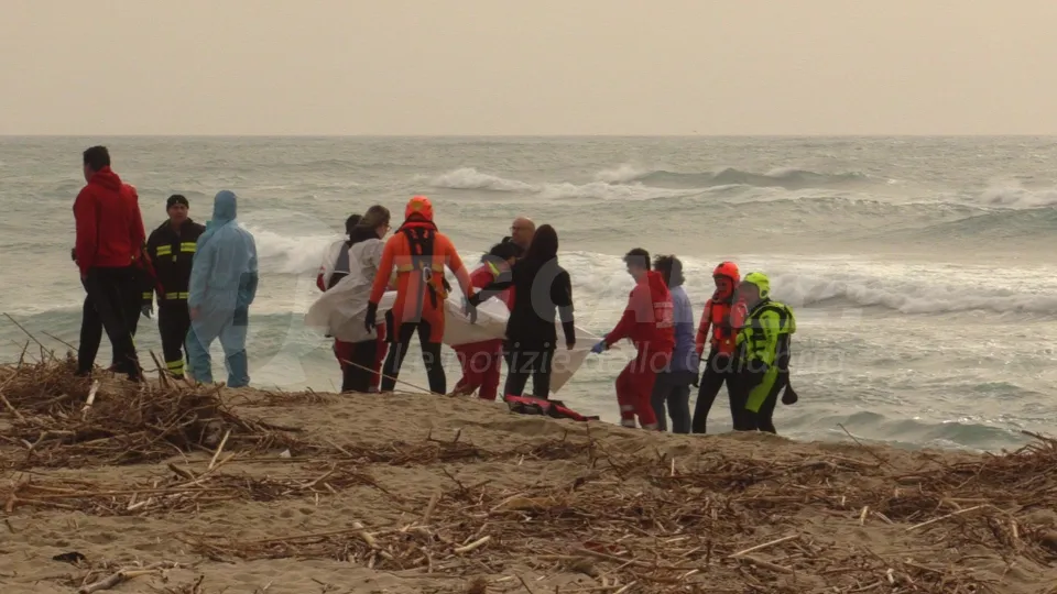 Processo sul naufragio di Cutro, dubbi su audio e documenti Frontex