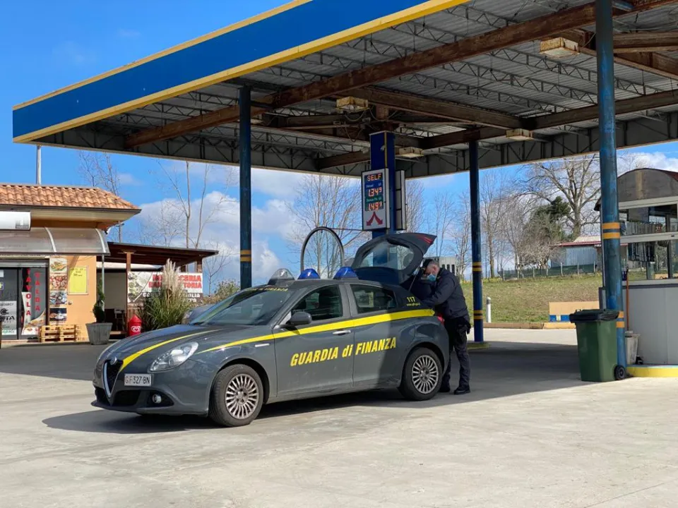 'Ndrangheta, confiscati beni per circa 20 milioni ad esponente di spicco della cosca Mancuso (FOTO)