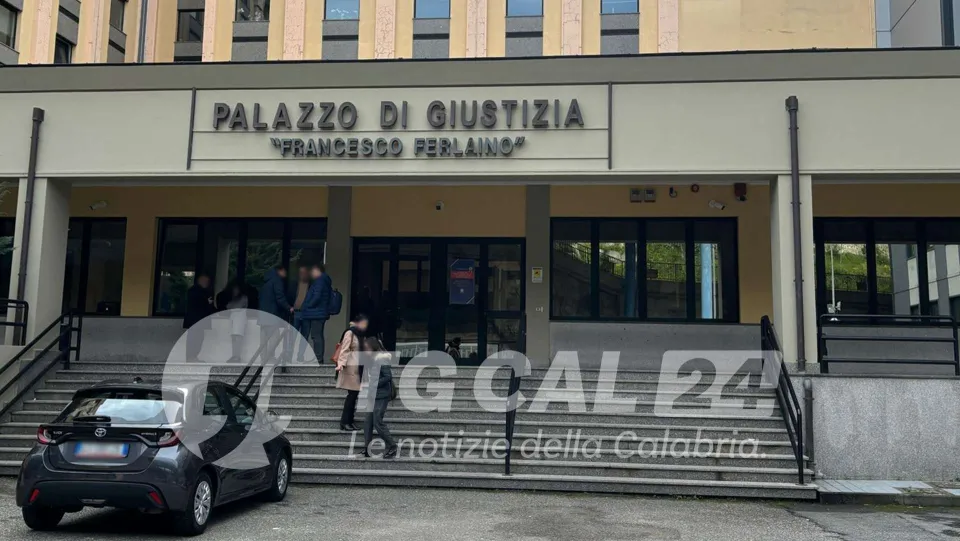 Sequestro di persona e pestaggio a Crotone, sette condanne