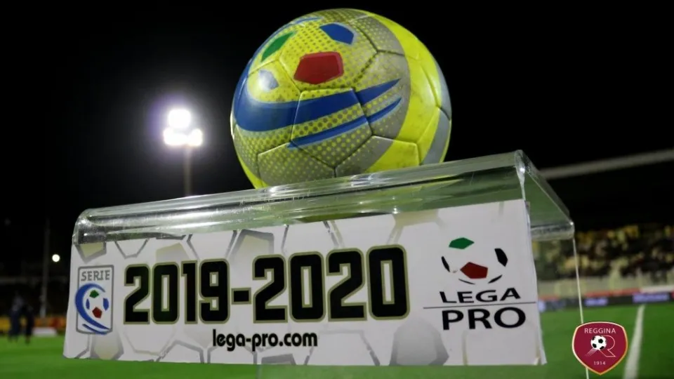 Lega Pro, c'è l'accordo tra i club per lo stop al campionato: la Reggina sarebbe promossa in B