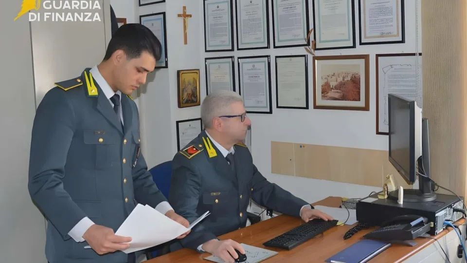 'Ndrangheta, confiscati immobili da 600 mila euro: sigilli a villa e terreni