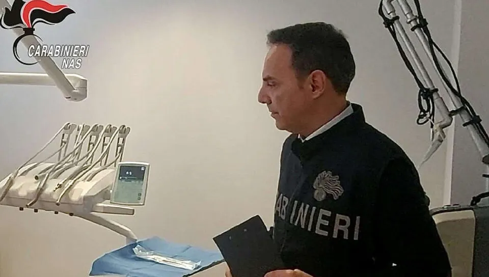 Carabinieri del NAS sequestrano studio dentistico abusivo