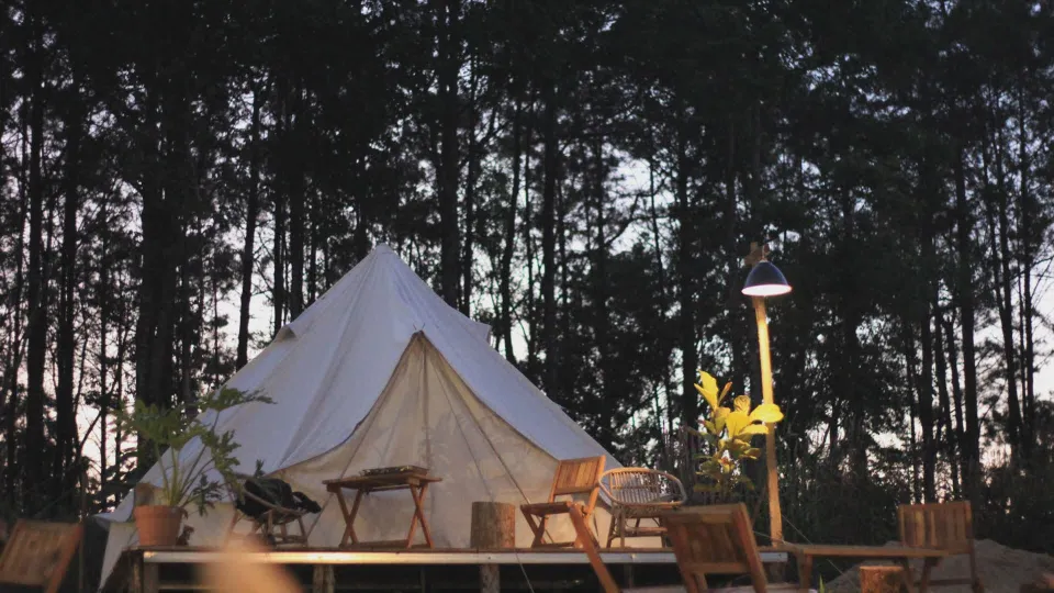 Ferrari: “Più spazio al glamping, la Calabria investe nel turismo green”