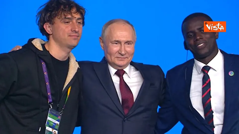 Jorit chiede una foto a Putin: "Per mostrare che sei un essere umano"