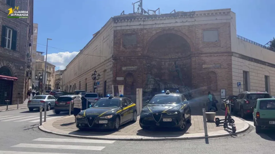 Confiscati beni per oltre un milione ad esponente del clan Patitucci