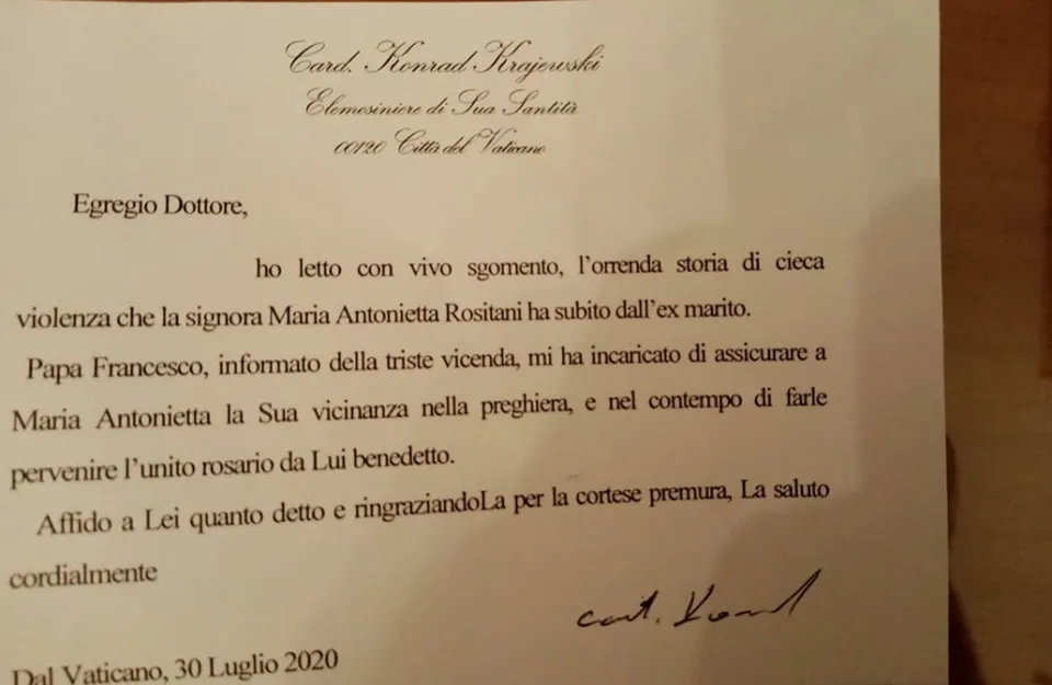 Le preghiere di Papa Bergoglio per le donne vittime di violenza, e un rosario benedetto per Maria Antonietta Rositani