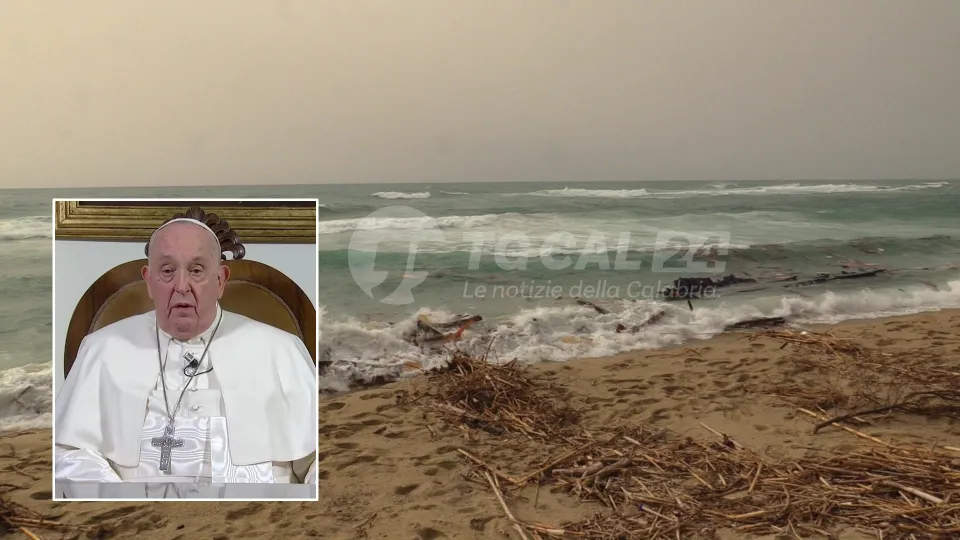 Migranti, Papa Francesco ricorda il naufragio di Cutro: «Non chiudere le porte»
