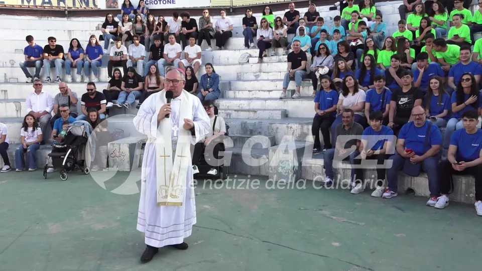 Mons. Alberto Torriani incontra gli animatori dei Grest