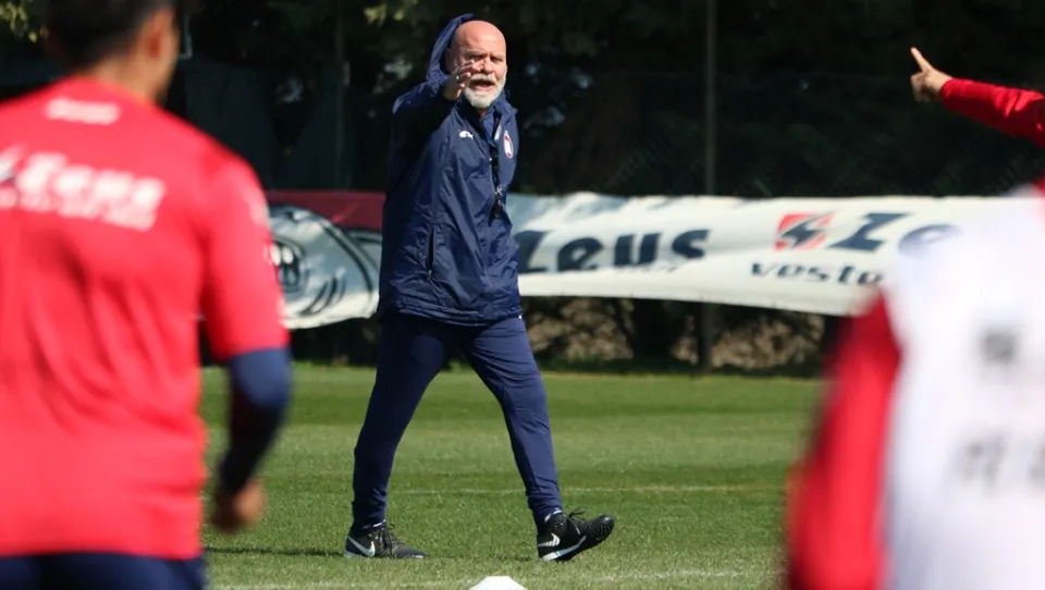 SERIE A | Calcio, Crotone: severo esordio a Bergamo per mister Serse Cosmi
