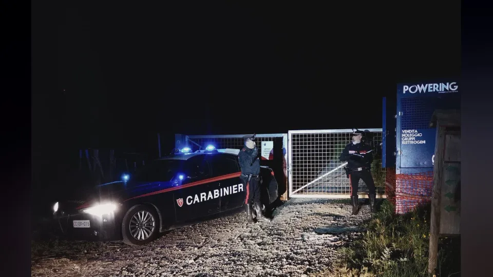 Gasolio rubato da un generatore, denunciato un 49enne