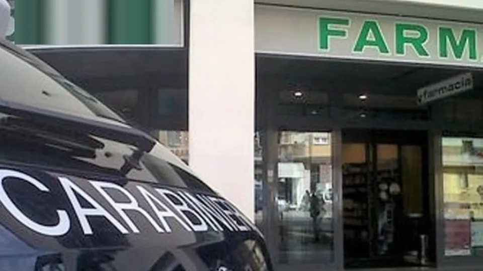 Farmacisti non vaccinati scoperti e multati a Catanzaro: avviato iter per sospensione dall'Ordine