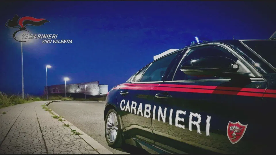 Gambizzato 21enne nel Vibonese: caccia all'aggressore