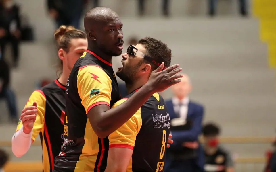Pallavolo: la Tonno Callipo vince e porta sull'1-1 la serie dei quarti di finale play off