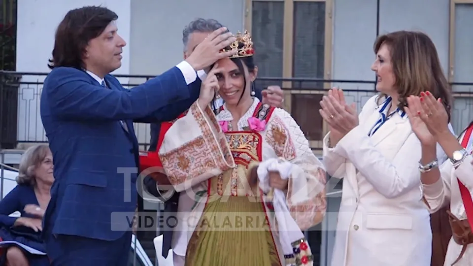 VIDEO | Festival del costume tradizionale a San Giovanni in Fiore: vince la pacchiana di Maida