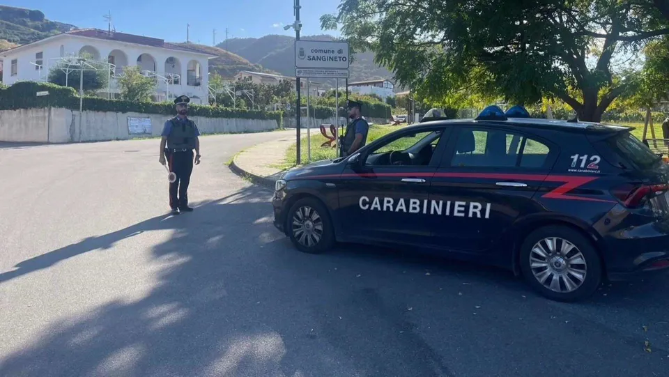 Rapina in farmacia a Sangineto: 38enne arrestato in flagranza
