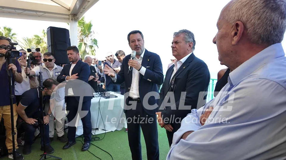 Ponte, Salvini a Villa San Giovanni: «A settembre partono i lavori»