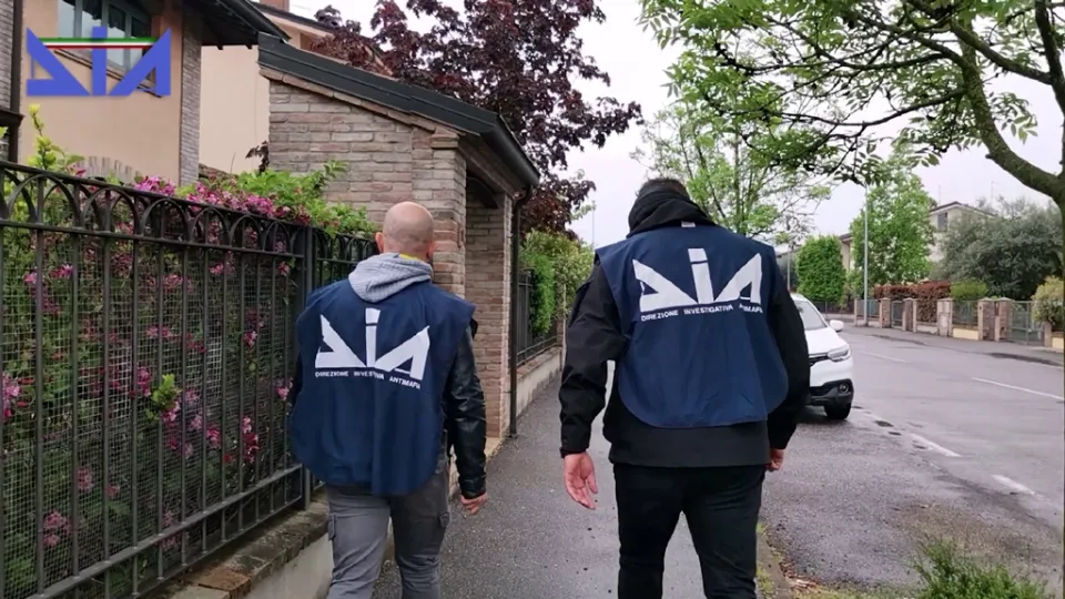 Confiscati beni per oltre 10 milioni ad imprenditore cutrese vicino alla ‘Ndrangheta in Emilia (VIDEO)