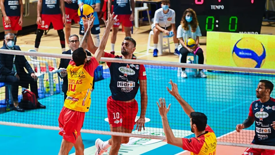 SUPERLEGA | Pallavolo, esordio vincente per la Volley Callipo che batte 1-3 il Gioiella Prisma Taranto