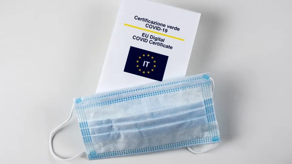 COVID | Addio stato d'emergenza: allentate le misure, ma non è un via libera tutti