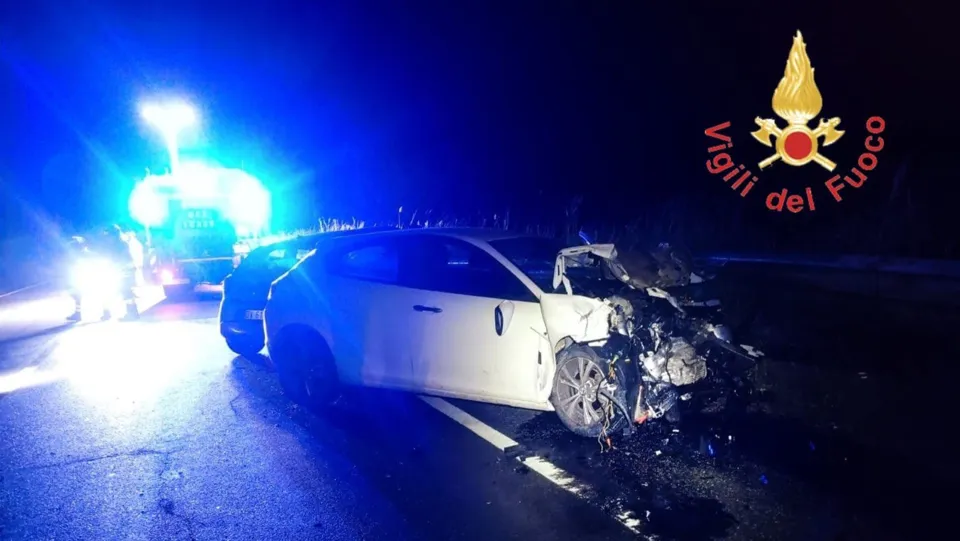 Incidente stradale a Catanzaro: perde la vita un giovane
