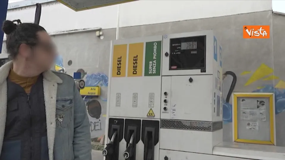Caro-carburante, stop al taglio alle accise dall'1 gennaio: benzina in rialzo di 18 centesimi a litro