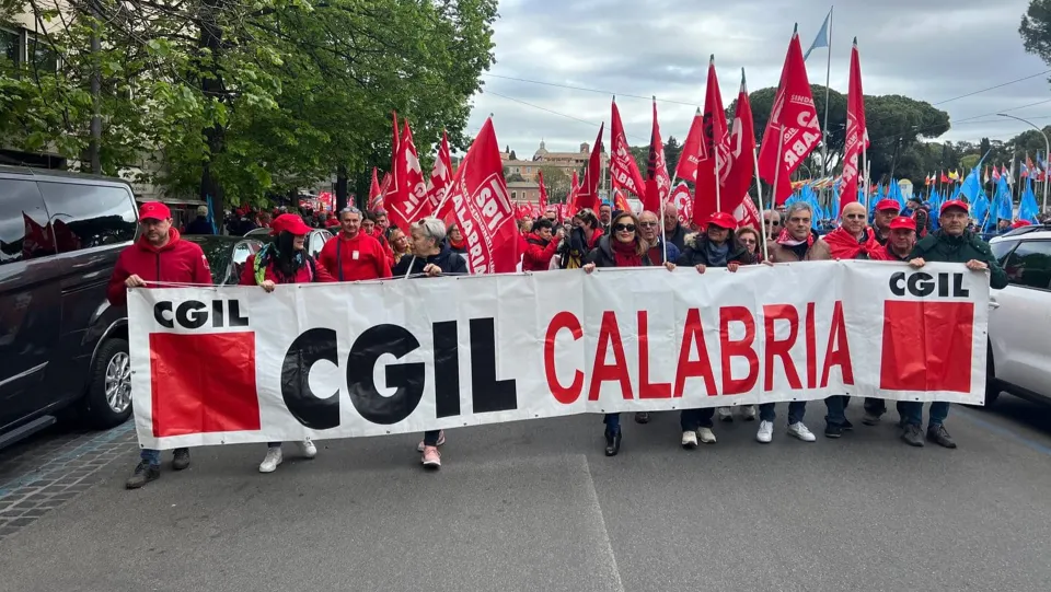 «Non è il Ponte l’opera necessaria per il rilancio di Calabria e Sicilia»