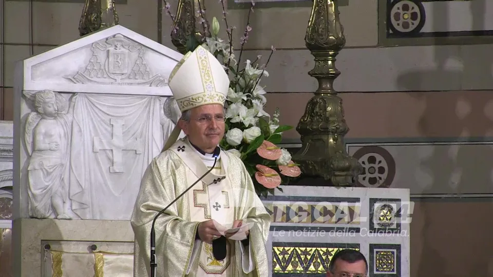 Mons. Morrone: «Papa Francesco è stato un dono di Dio»