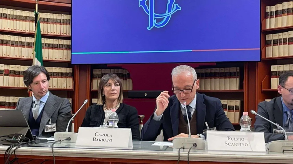 Siti per adulti, il Corecom Calabria punta sulla verifica dell'età