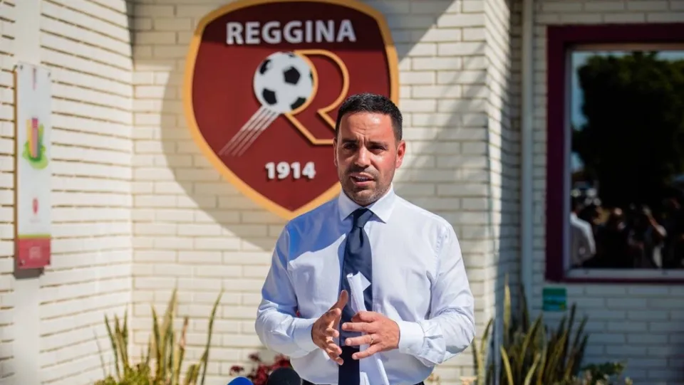 CALCIO | Ufficiale, Saladini ha acquistato la Reggina. «Situazione complessa, non potevo tirarmi indietro»
