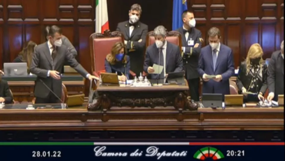 CORSA AL QUIRINALE | Fumata nera al sesto scrutinio: i gruppi parlamentari cercano la quadra